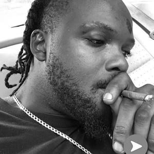 Meet your Posher, Larry